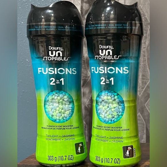 Downy Unstoppables Fusions 2 In 1 In Wash Scent Booster Beads X’s 2 Bottles New - Picture 1 of 8